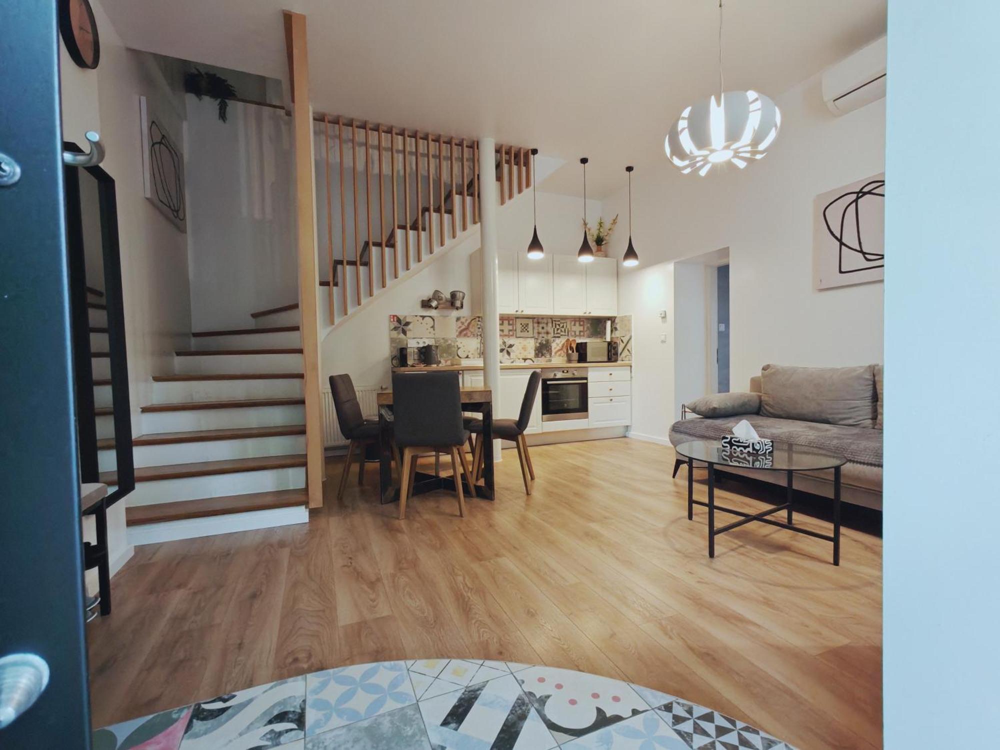 By's Apartment *